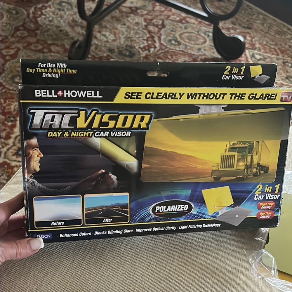 BELL + HOWELL TRAC VISOR